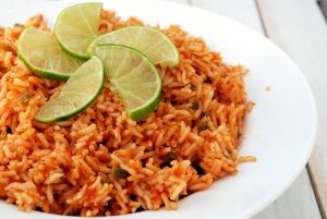 How to make red rice with tomato sauce